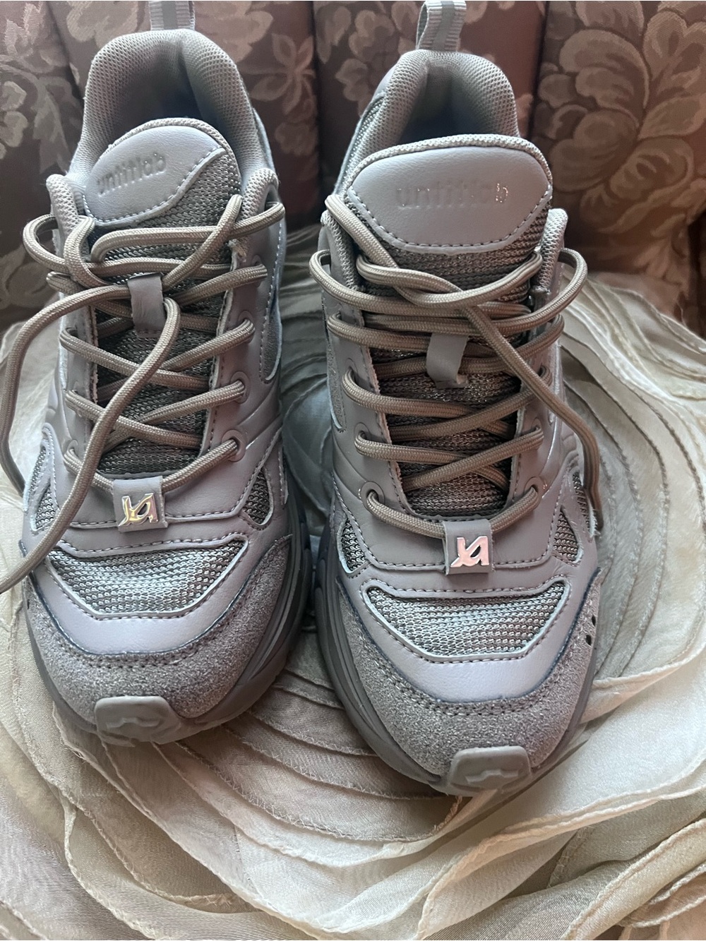 Chunky Lace-Up Women’s Sneakers in Light Gray